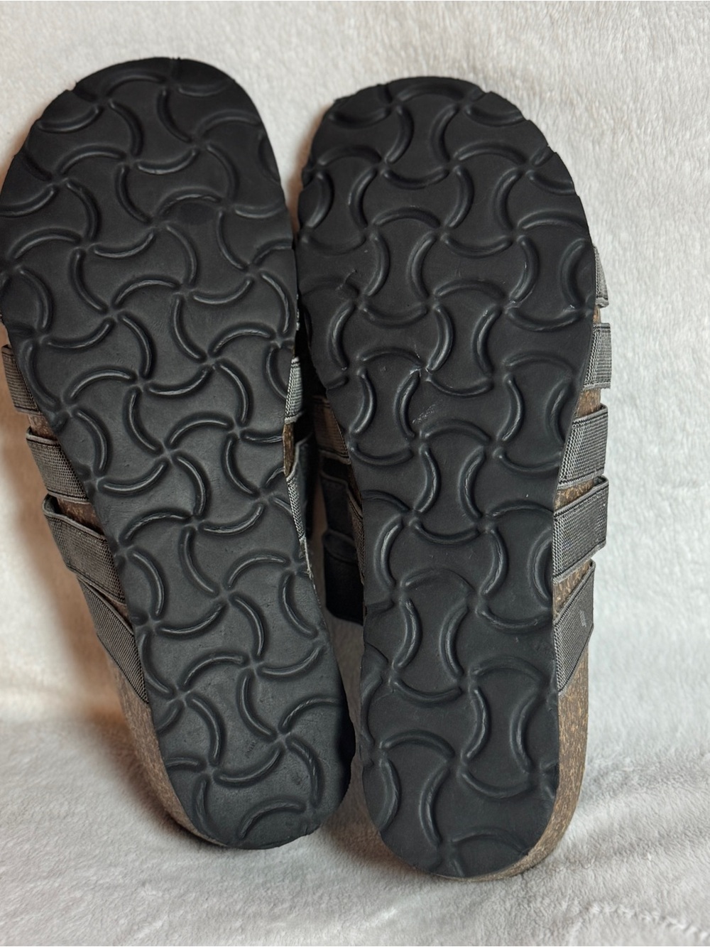 Italian Shoemakers Silver Slip On Sandals with Bling Womens Sz 9.5 Made In Italy - Picture 6 of 7